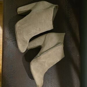 Mossimo Supply Co. Taupe Ankle Booties
